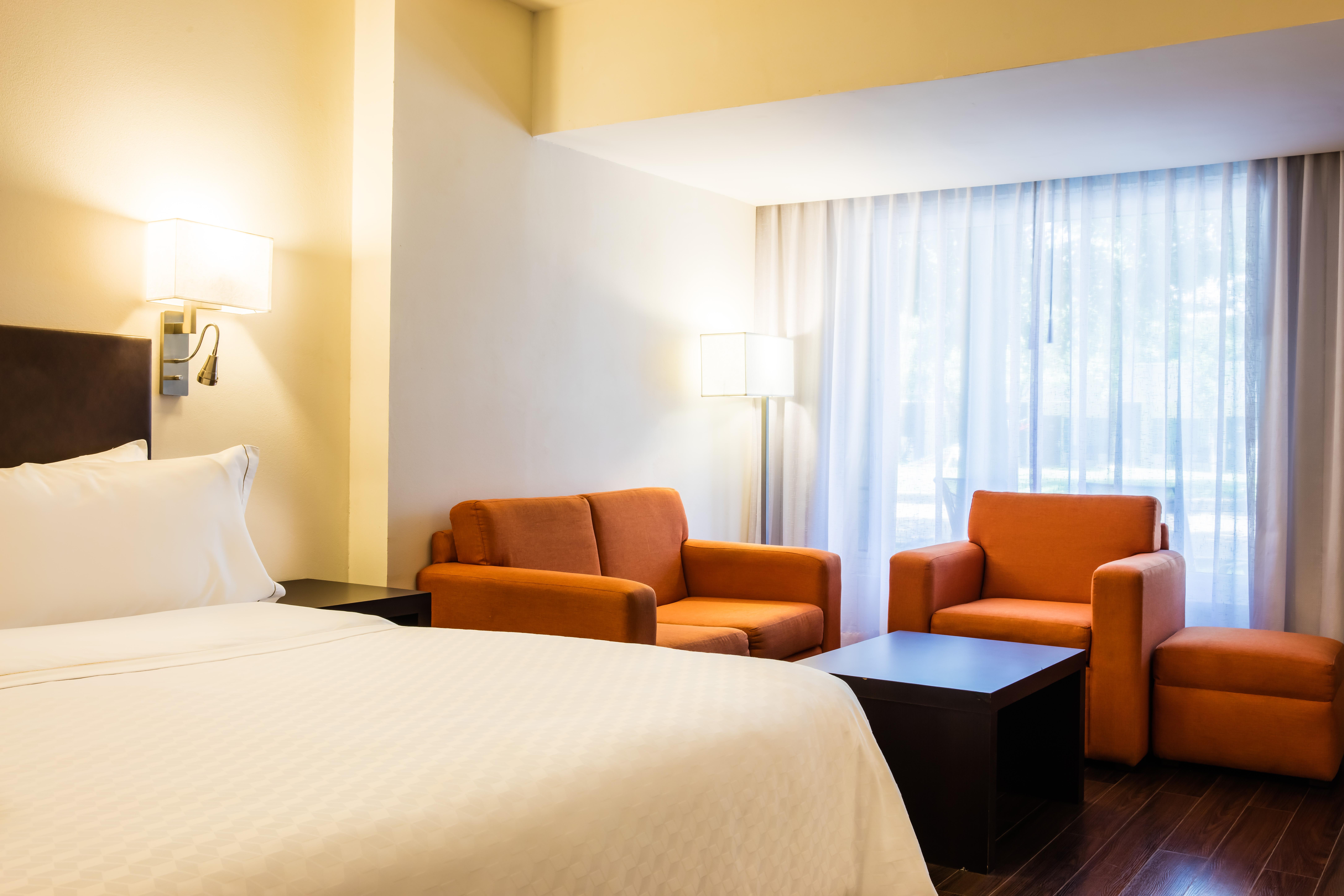Fiesta Inn San Luis Potosi Glorieta Juarez Bagian luar foto