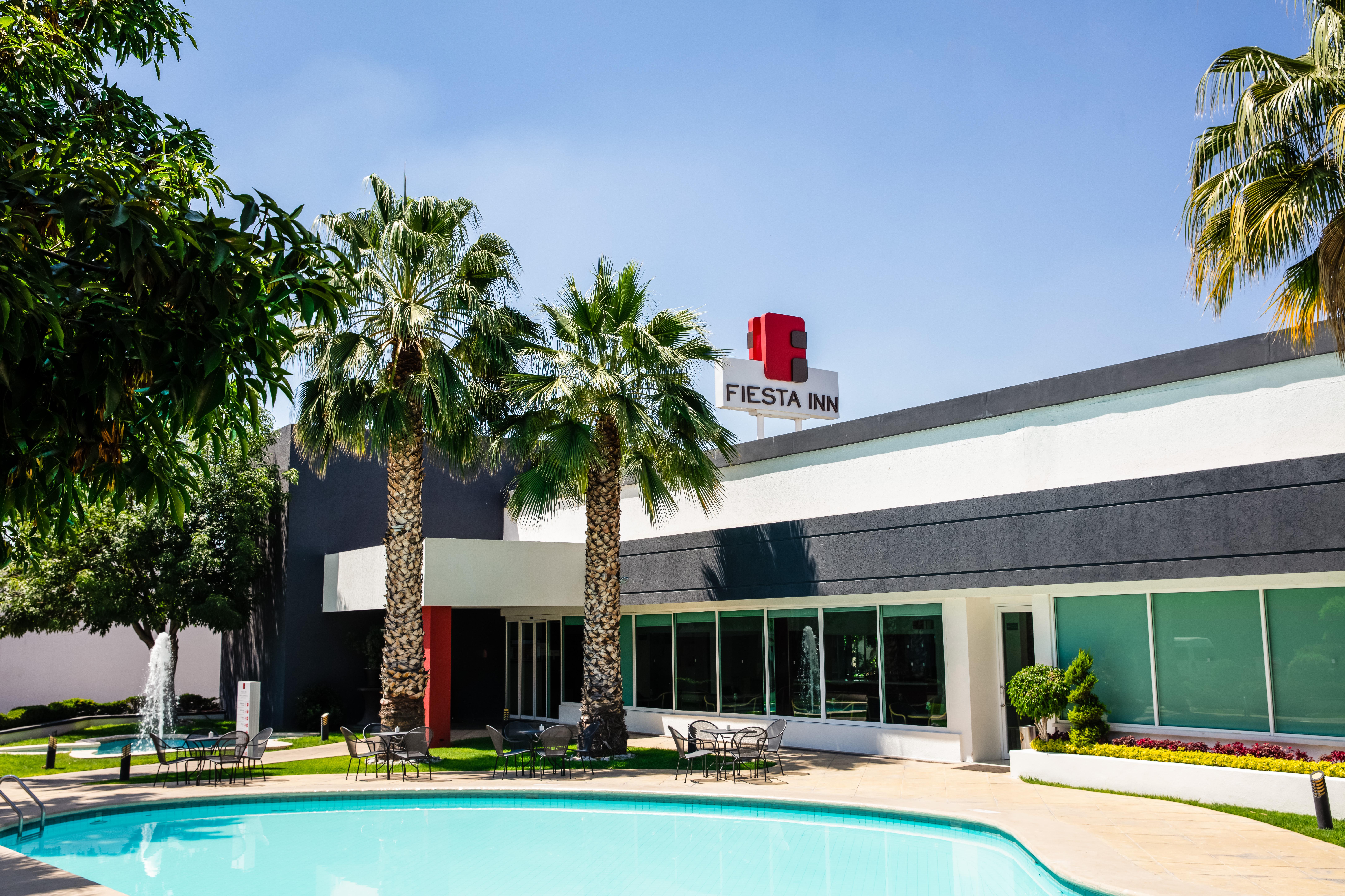 Fiesta Inn San Luis Potosi Glorieta Juarez Bagian luar foto